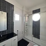 Valhalla Private Heated Swimming-pool