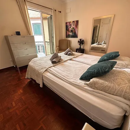 Valhalla Private Heated Swimming-pool Villa *