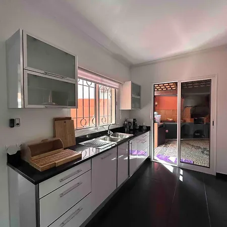 Valhalla Private Heated Swimming-pool Villa Funchal (Madeira)