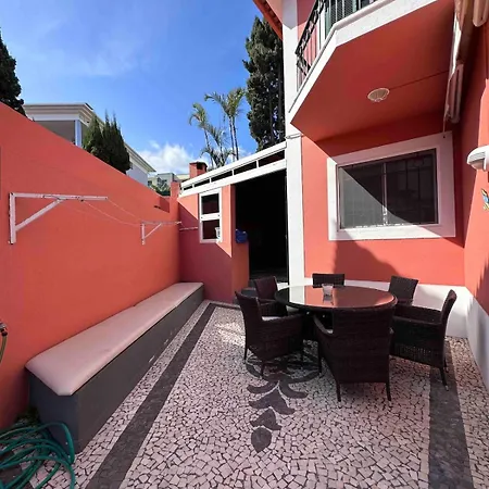 Valhalla Private Heated Swimming-pool