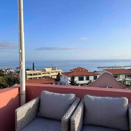 Valhalla Private Heated Swimming-pool Villa *