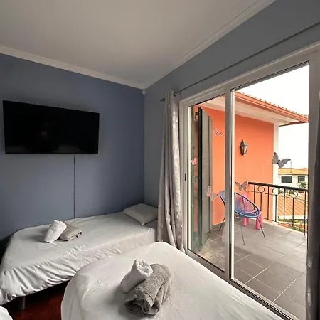 Valhalla Private Heated Swimming-pool *