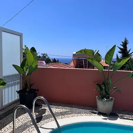 Valhalla Private Heated Swimming-pool פונשל
