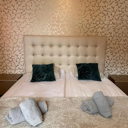 Valhalla Private Heated Swimming-pool Вилла *