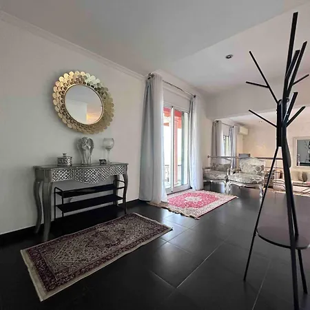 Valhalla Private Heated Swimming-pool