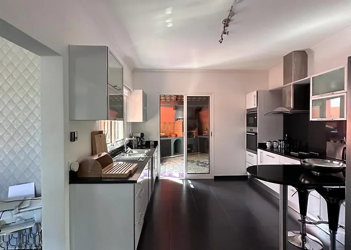 Valhalla Private Heated Swimming-pool Funchal