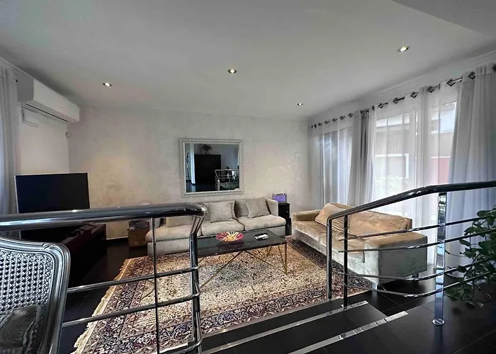 Valhalla Private Heated Swimming-pool Villa