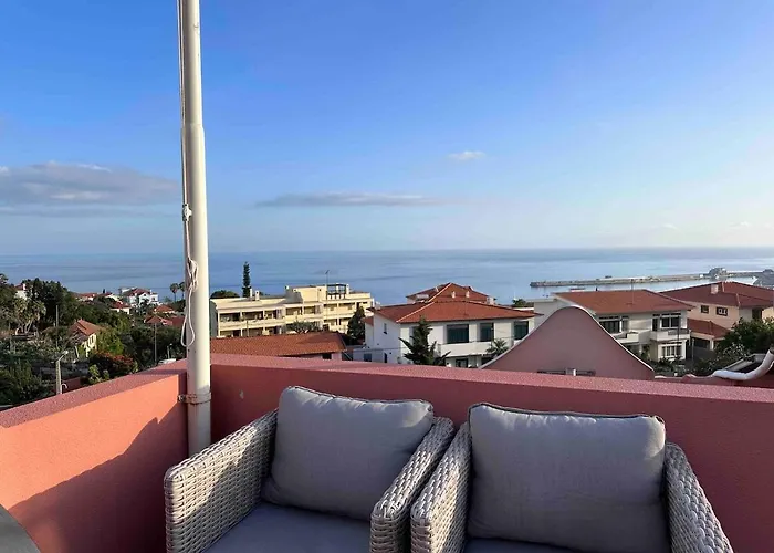 Valhalla Private Heated Swimming-pool Villa *