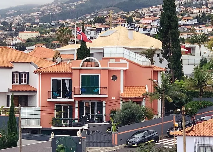 Valhalla Private Heated Swimming-pool Villa Funchal