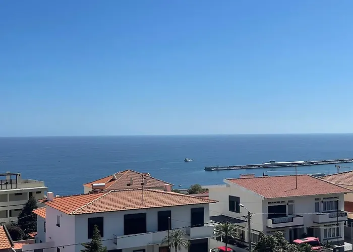 Valhalla Private Heated Swimming-pool Villa *