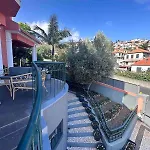 Valhalla Private Heated Swimming-pool